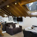 Aparthotel Lion D'or 4*