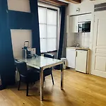 Lion D'or Aparthotel 4*