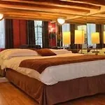 Aparthotel Lion D'or